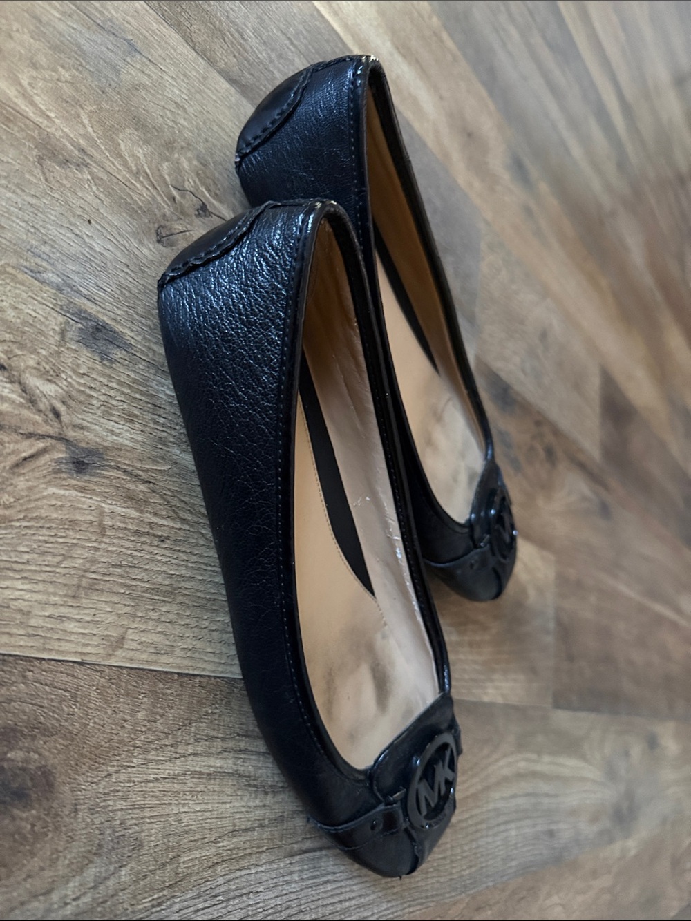 Michael Kors Black Leather MK Emblem Ballet Flats - Picture 3 of 7